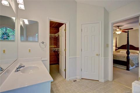 7135 Clements Ave, Gloucester, VA 23061 photo 23