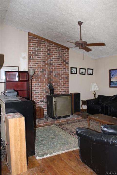 209 Johnsons Mill Ln, Bumpass, VA 23024 photo 35