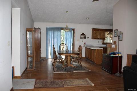 209 Johnsons Mill Ln, Bumpass, VA 23024 photo 3