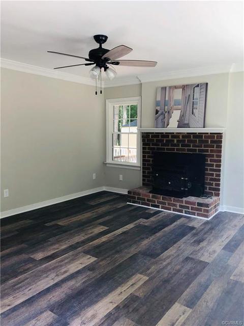 3200 Hollyglen Ct, Midlothian, VA 23112 photo 2