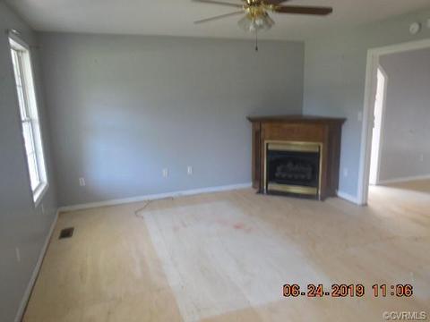 21501 Runaround Ln, Sutherland, VA 23885 photo 3