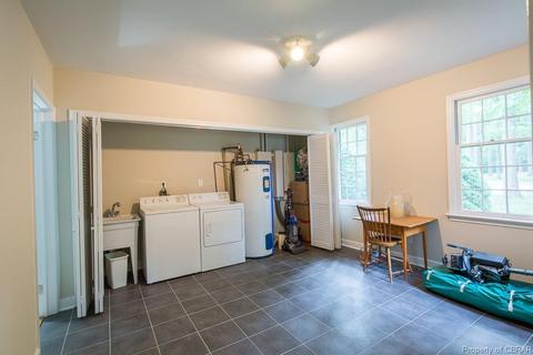 110 The Grn, Weems, VA 22576 photo 30
