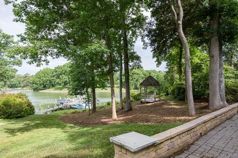 110 The Grn, Weems, VA 22576 photo 38