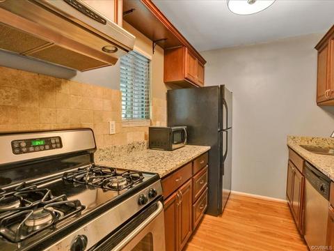 11711 S Briar Patch Dr, Midlothian, VA 23113 photo 6