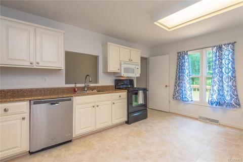 1648 Willow Brook Rd, Bumpass, VA 23024 photo 9