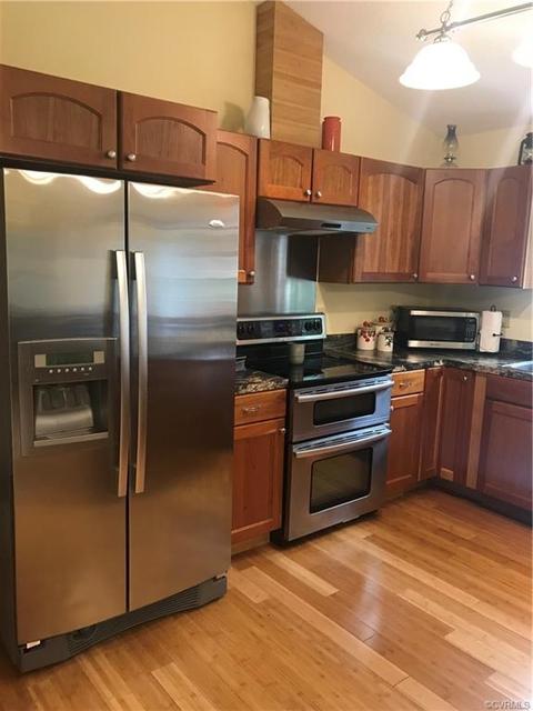 215 Pine Pl, Jarratt, VA 23867 photo 4