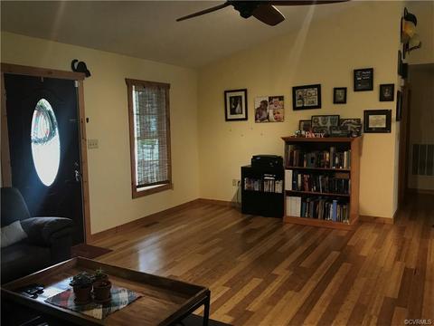 215 Pine Pl, Jarratt, VA 23867 photo 5