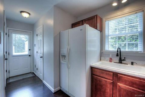 6054 Walking Path Ln, Midlothian, VA 23112 photo 10