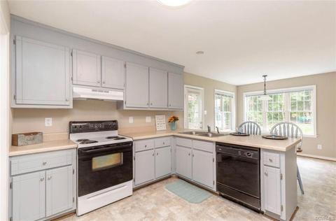 11719 Clear Ridge Dr, Midlothian, VA 23112 photo 10