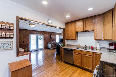 302 Wright Ave, Colonial Heights, VA 23834 photo 16