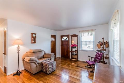 302 Wright Ave, Colonial Heights, VA 23834 photo 5