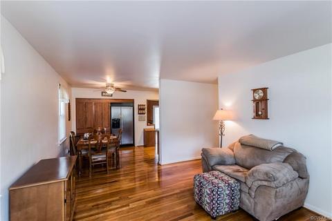 302 Wright Ave, Colonial Heights, VA 23834 photo 8