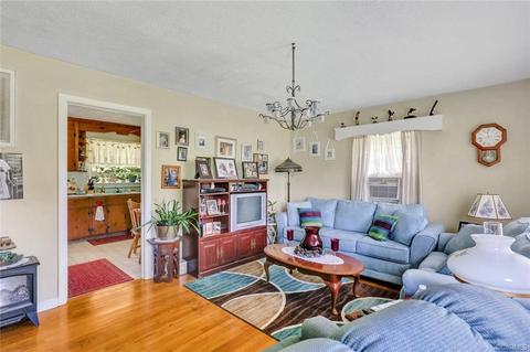 513 Riverside Dr, Lanexa, VA 23089 photo 4