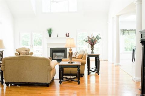 21751 Oak Hill Ct, Carson, VA 23830 photo 8