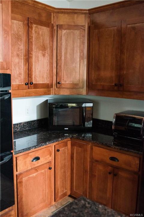 21751 Oak Hill Ct, Carson, VA 23830 photo 16