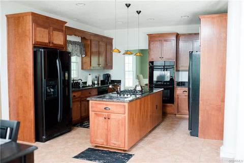 21751 Oak Hill Ct, Carson, VA 23830 photo 12