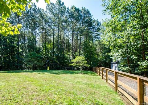 239 Rivers Bend Ln, Bumpass, VA 23024 photo 3