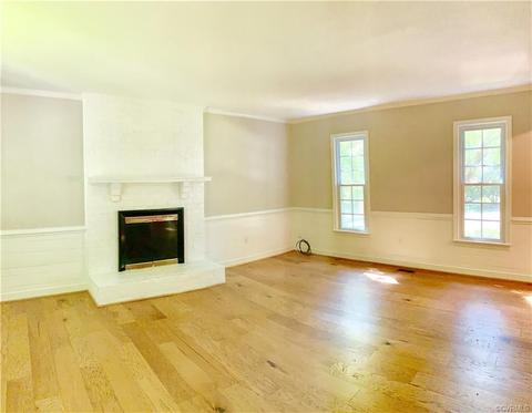 12912 Glengate Rd, Midlothian, VA 23114 photo 3
