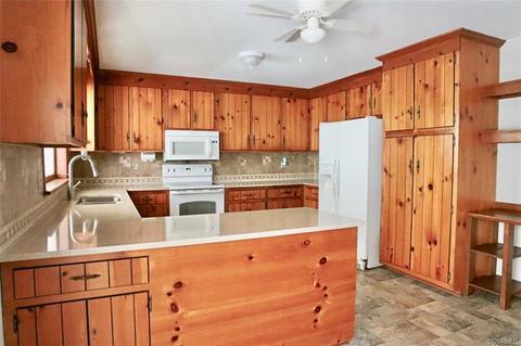 9410 Gumfork Rd, Midlothian, VA 23112 photo 4