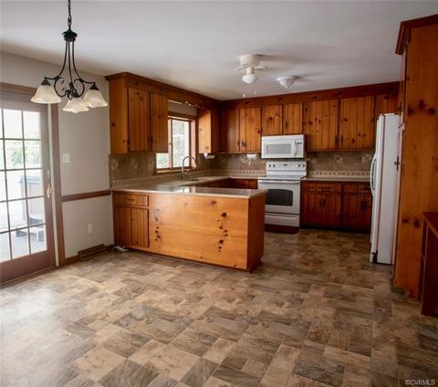 9410 Gumfork Rd, Midlothian, VA 23112 photo 5