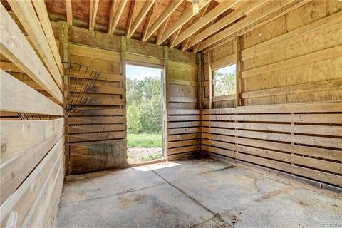 9930 Buckskin Trl, Gloucester, VA 23061 photo 12