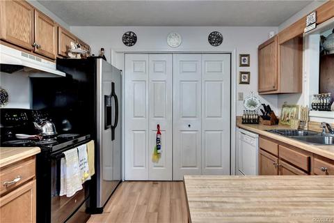 508 Riverside Dr, Lanexa, VA 23089 photo 17