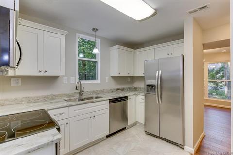 4486 Travis Run, Gloucester, VA 23061 photo 13