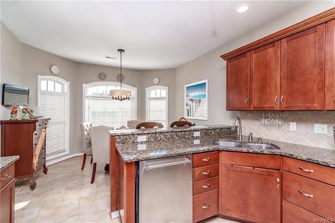 688 Krim Point Loop, Midlothian, VA 23114 photo 5