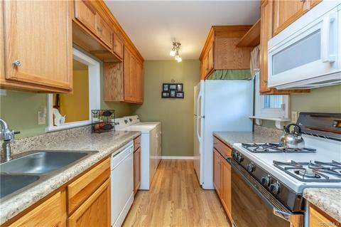 11769 N Briar Patch Dr, Midlothian, VA 23113 photo 4