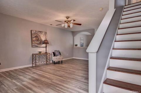 210 Bruton Dr, Williamsburg, VA 23185 photo 2