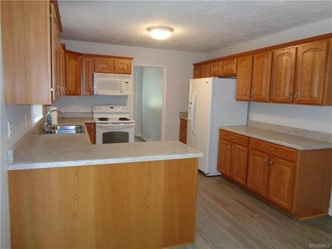 2411 Brookforest Rd, Midlothian, VA 23112 photo 5