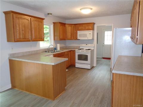 2411 Brookforest Rd, Midlothian, VA 23112 photo 6