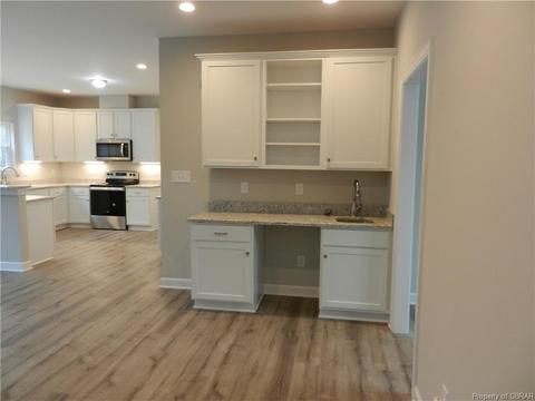 7844 Patriots Way E, Gloucester, VA 23061 photo 8