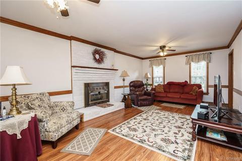 1508 Austin Rd, Chester, VA 23836 photo 4
