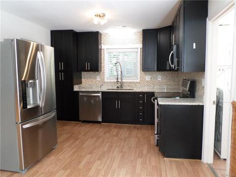 12205 Mckenna Cir, Midlothian, VA 23112 photo 8