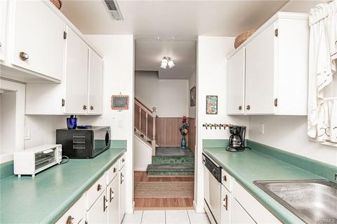 11815 S Briar Patch Dr, Midlothian, VA 23113 photo 8