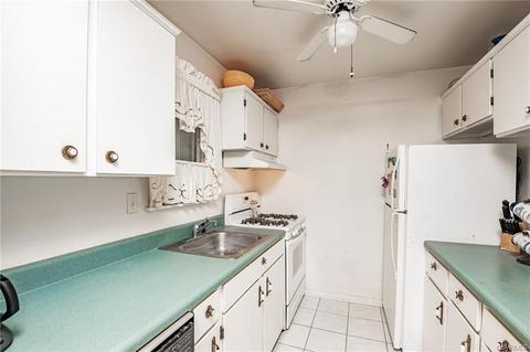 11815 S Briar Patch Dr, Midlothian, VA 23113 photo 6