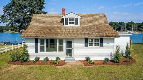 111 John E Wright Dr, Deltaville, VA 23043 photo 4