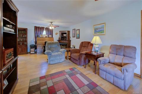 59 W Chapel Dr, Bumpass, VA 23024 photo 5