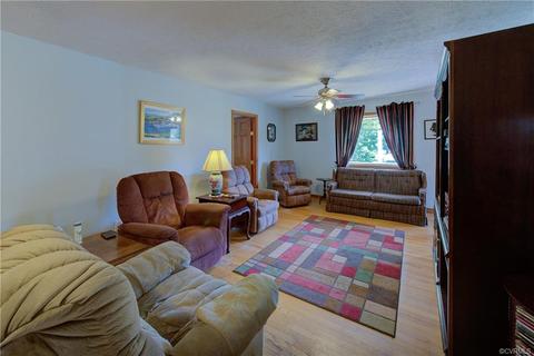 59 W Chapel Dr, Bumpass, VA 23024 photo 4