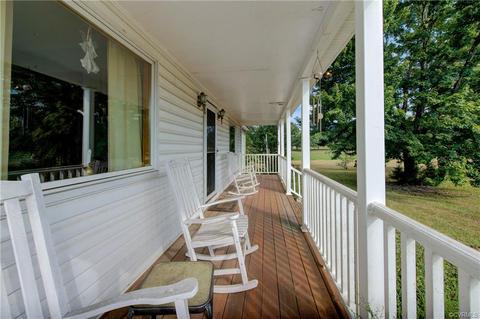 59 W Chapel Dr, Bumpass, VA 23024 photo 2