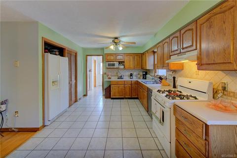 59 W Chapel Dr, Bumpass, VA 23024 photo 6