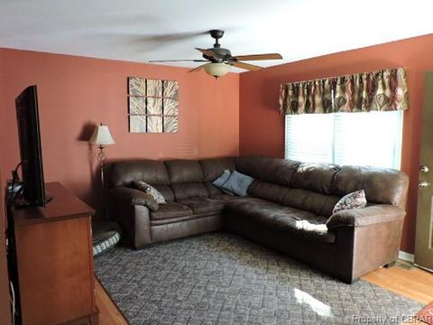 6727 Kimberly Dr, Gloucester, VA 23061 photo 3
