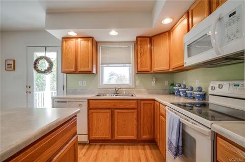174 Landing Dr, Lancaster, VA 22503 photo 30