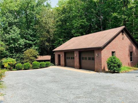 60 Walnut Ct, Bumpass, VA 23024 photo 3