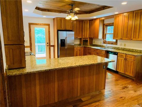 60 Walnut Ct, Bumpass, VA 23024 photo 6