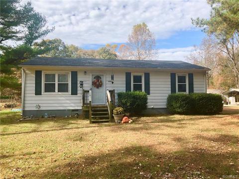 1255 W Chapel Dr, Bumpass, VA 23024 photo 1