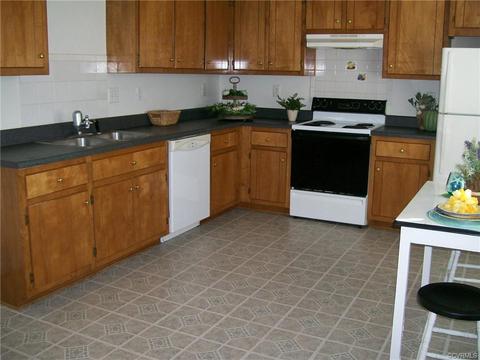 3913 Treely Rd, Chester, VA 23831 photo 10