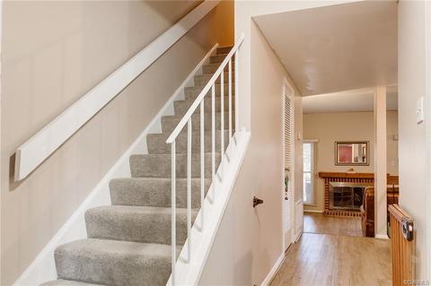 11717 S Briar Patch Dr, Midlothian, VA 23113 photo 3