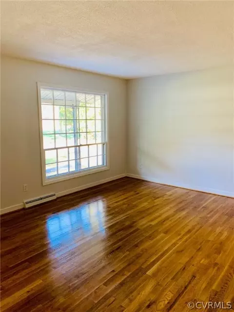 974 Cox Rd, Blackstone, VA 23824 photo 7